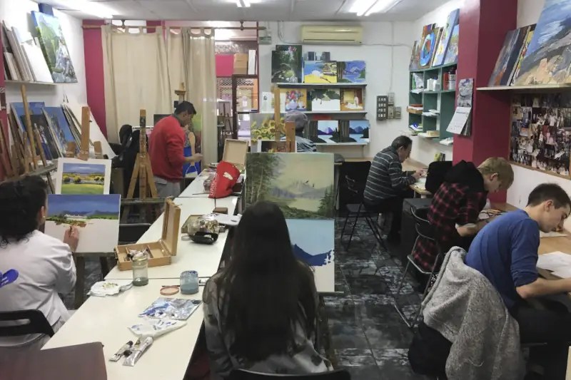 Clases de dibujo y pintura en la Academia Da Vinci Zaragoza